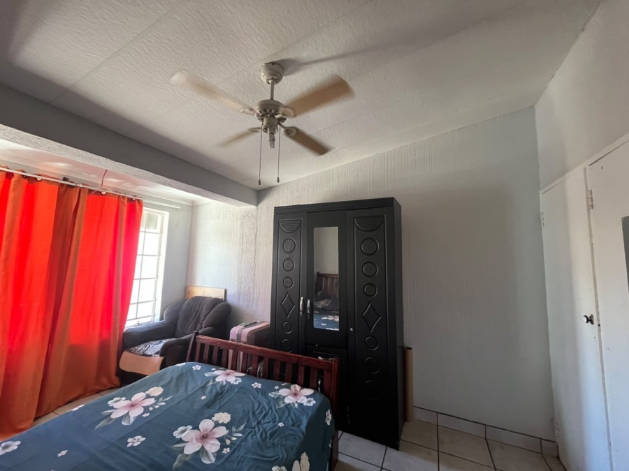 1 Bedroom Property for Sale in Flora Park Northern Cape